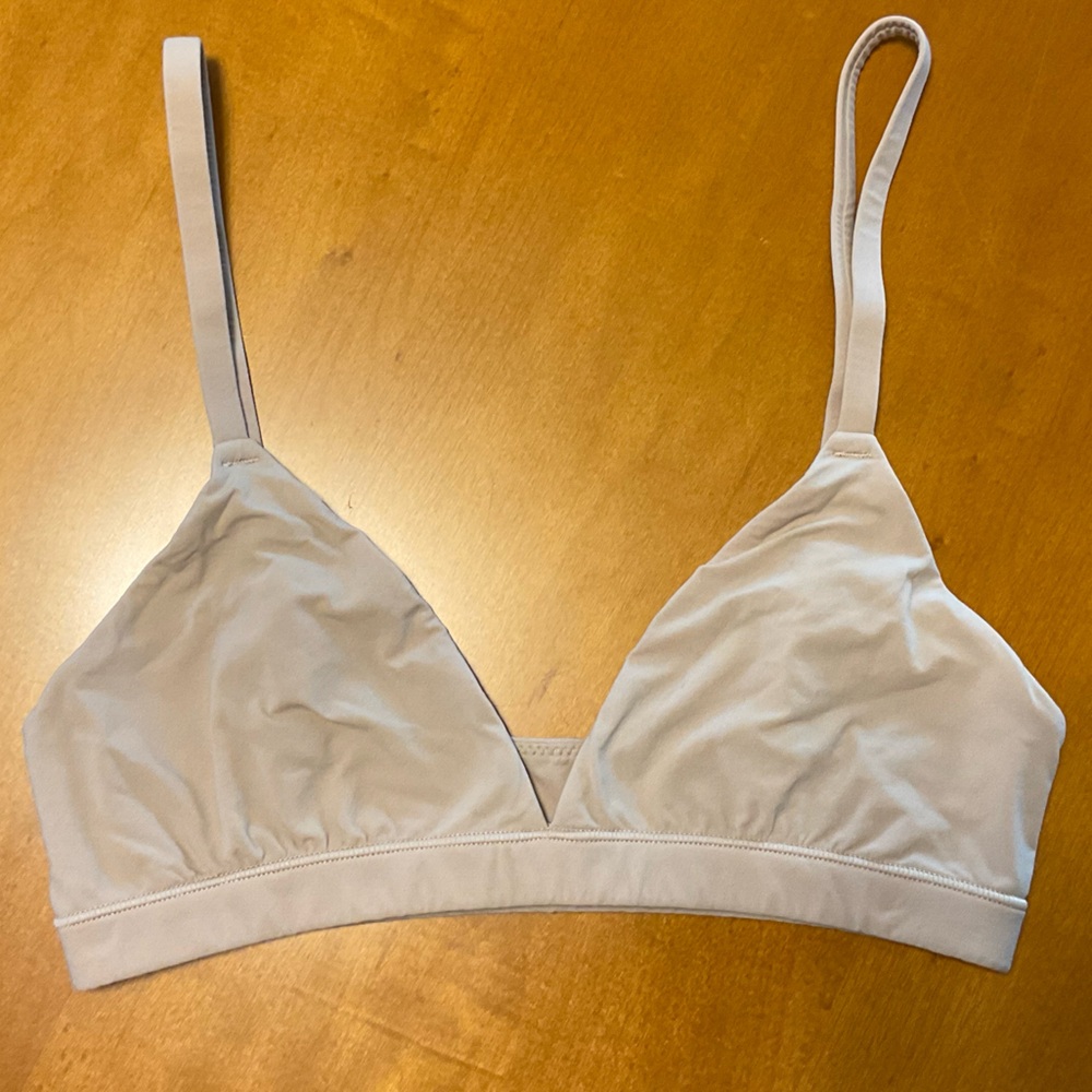 Skims fits everybody triangle bralette in color clay, size XS